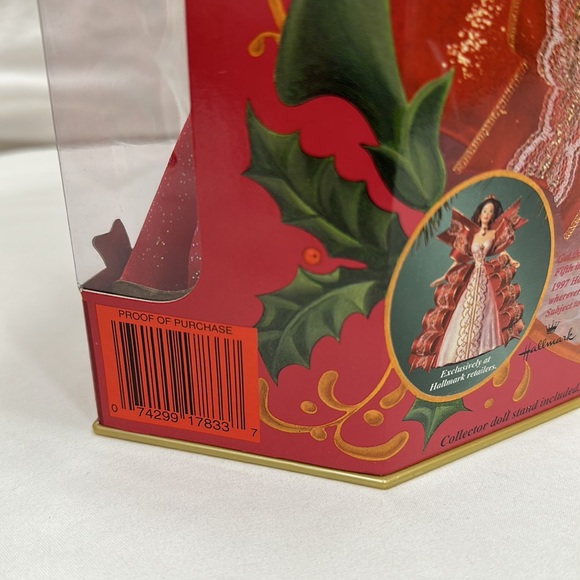 Happy Holidays Barbie - Picture 6 of 9